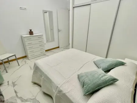 Chaleureux appartement rénové avec Wi-Fi et piscine, près des plages et attractions - Photo 14