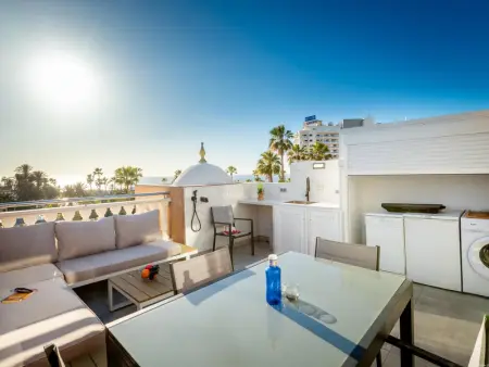 Appartement à Playa de las Américas, Appartement chic avec terrasse, Wi-Fi, proche plages et attractions - L1073119