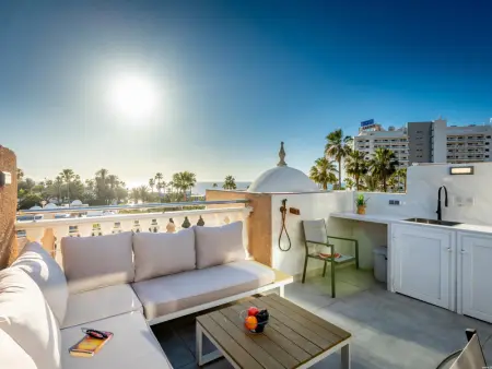 Appartement chic avec terrasse, Wi-Fi, proche plages et attractions - Photo 11