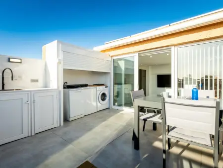 Appartement chic avec terrasse, Wi-Fi, proche plages et attractions - Photo 12