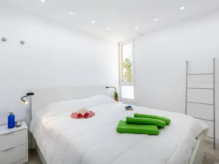 Appartement chic avec terrasse, Wi-Fi, proche plages et attractions - Photo 19