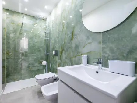 Appartement chic avec terrasse, Wi-Fi, proche plages et attractions - Photo 23