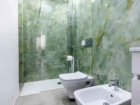 Appartement chic avec terrasse, Wi-Fi, proche plages et attractions - Photo 24