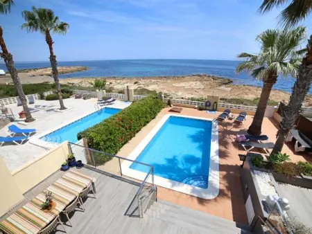 Spectaculaire villa près de la mer avec jardin et piscine privée - Photo 10