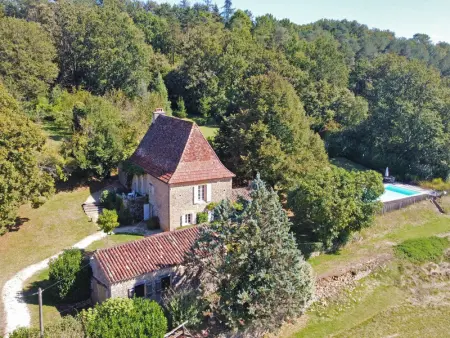 Maison à Paunat, Maison périgourdine avec grande piscine pour 4 personnes - L1073219