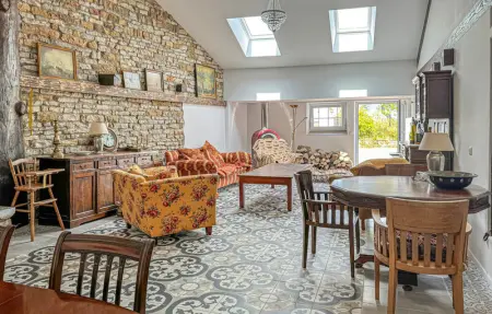 Location Maison 8 personnes à Pressigny - Photo 2