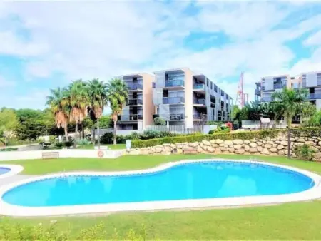 Appartement à Salou, Spacieux appartement à Salou avec climatisation et parking, proche Port Aventura - L1073300