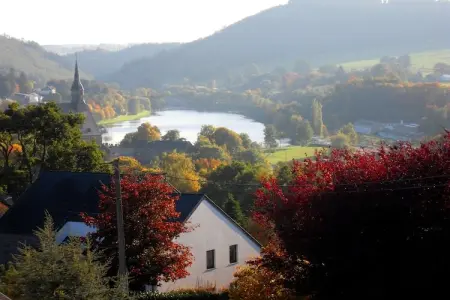 Les Cherbins, Séjour avec vue sur le lac à Vielsalm - Photo 25