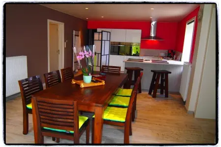 Les Tropiques, Maison spacieuse avec jeux - Photo 1