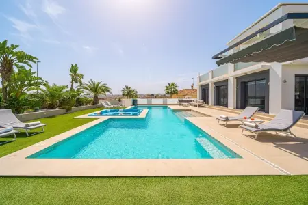Villa Torremendo, Villa élégante avec vue sur le lac - Photo 10