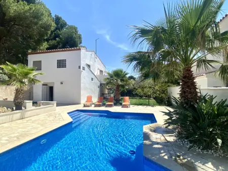 Maison à L'Ametlla de Mar, Villa de rêve à L'Ametlla de Mar: 10 pers, piscine privée, proche plage Cala Calafató - L1073471