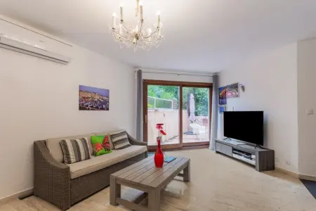Maison de Vacances Toulon, Elégante maison de vacances avec piscine - Photo 12