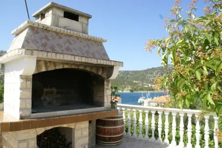 Tatjana, Appartement à Vinisce à 100m de la mer - Photo 29
