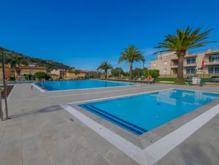 Appartement à Roses, Appartement à Roses avec piscine commune, jardin, proche plage, et activités à proximité - L1073683