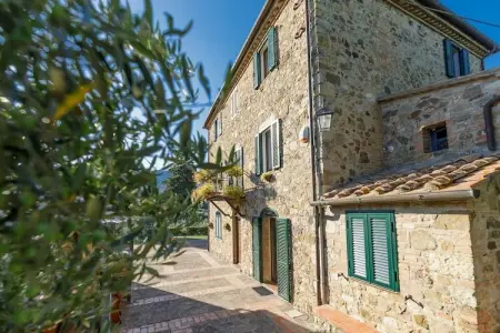 Casa del Re, Spacieuse maison de vacances avec piscine privée à Paizze - Photo 6