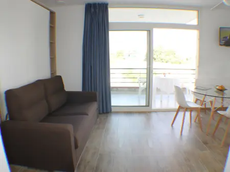 Appartement à Roses, Appartement confortable à Roses avec piscine et jardin, proche de la plage – 4 personnes - L1073706