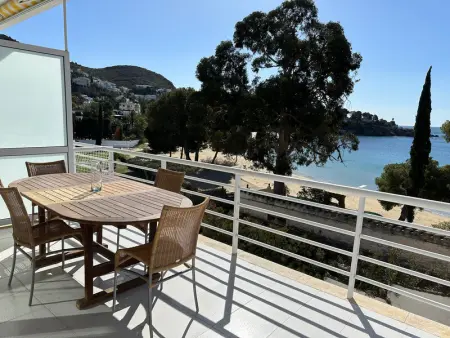 Appartement à Roses, Appartement 4 Pers. à Rosas avec Piscine & Accès Direct Plage - L1073764
