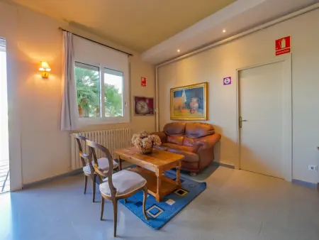 Appartement à Roses, Appartement confortable à Roses avec piscine commune, jardin, proche plage et activités pour 4 pers. - L1073805