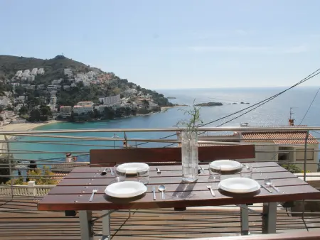 Appartement à Roses, Appartement   à Rosas pour 6 personnes avec piscine commune - L1073829