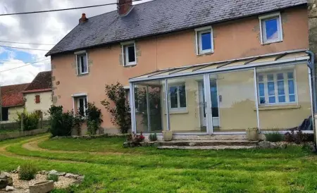 Maison à Charron, Maison conviviale près de Charron avec jardin, 100 m² - L1073842