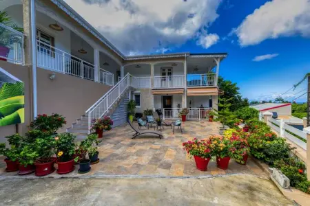 Appartement moderne avec piscine à Pointe-Noire - Photo 12