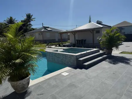 Maison à Saint François, Maison chaleureuse avec piscine à Saint-François - L1073849