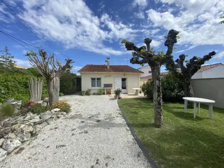 Maison à Vaux sur Mer, Villa T4 à Vaux-sur-Mer, proche plages, jardin et terrasses - L1073911