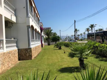 Appartement à Empuriabrava, VISTA BAHIA 9 - Apartamento en primera línea de mar a pocos metros del centro de Empuriabrava con aparcamiento. - L1073944