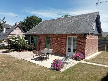 Gite à Vattetot sur Mer, Charmante maison normande avec cheminée, jardin clos et terrasse - L1074025