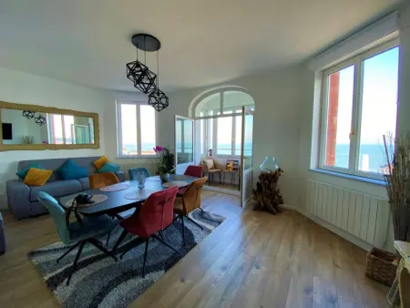 Appartement à Fécamp, Spacieux appartement face mer pour 6 avec parking et cheminée - L1074110