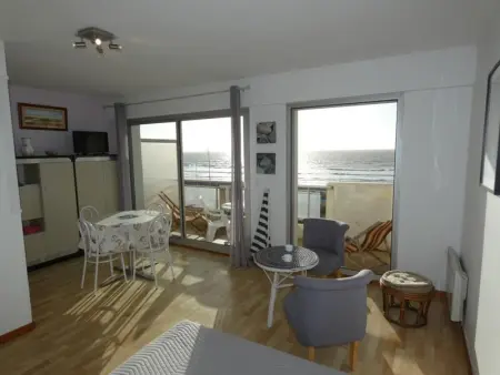 Studio bord de mer, balcon, animaux bienvenus, parking - Notre-Dame-de-Monts - Photo 27