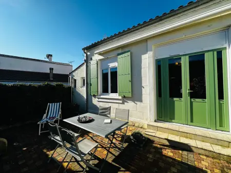 Charmante maisonnette à Fouras, 200m de la plage, idéale pour 4 personnes - Photo 2