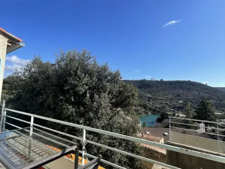 Maison à Esparron de Verdon, Maison charmante près du lac, parking privé, animaux admis - L1074288