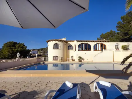 Villa à Calp, Grande villa à Calpe avec piscine privée pour 8 pers, vues montagne et mer - L1074588