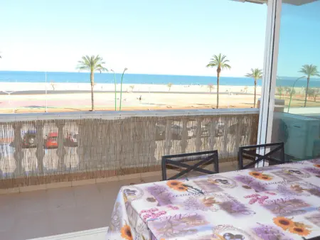 Appartement à Empuriabrava, Agradable apartamento de tres dormitorios y vistas al mar - L1074627