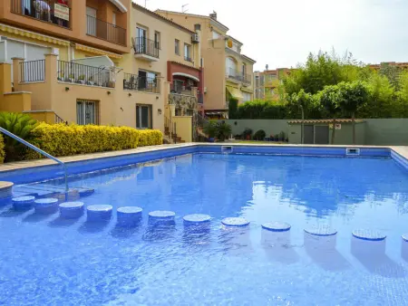 Maison à Empuriabrava, Maison avec piscine à 100 m de la plage - L1074634