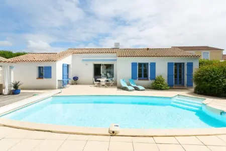 Le Domaine de Vertmarines 3, Villa à St. Jean-de-Monts avec Piscine Privée - Photo 1