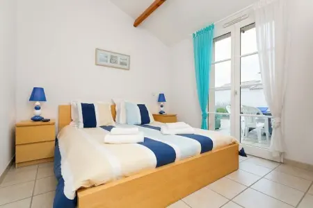 Le Domaine de Vertmarines 3, Villa à St. Jean-de-Monts avec Piscine Privée - Photo 28