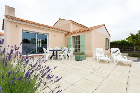 Le Domaine de Vertmarines 3, Villa à St. Jean-de-Monts avec Piscine Privée - Photo 36