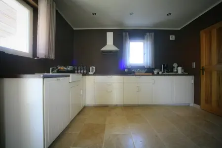La Petite Colline, Villa au Lubéron avec piscine salée - Photo 3
