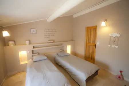 La Petite Colline, Villa au Lubéron avec piscine salée - Photo 15