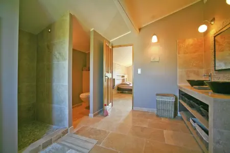 La Petite Colline, Villa au Lubéron avec piscine salée - Photo 17