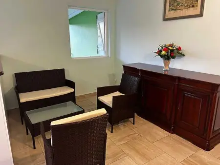 Appartement familial à Bouillante de 66 m² avec jardin - Photo 7