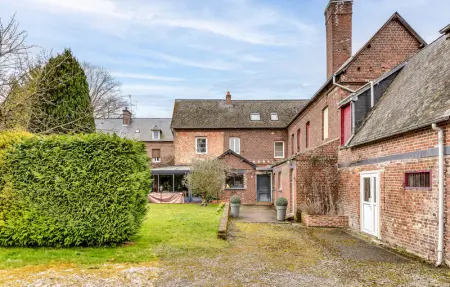 Location Maison 10 personnes à Torcy le Grand - Photo 1