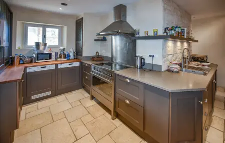 Location Maison 6 personnes à Goult - Photo 5