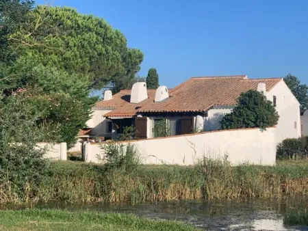 Maison à Saintes Maries de la Mer, Maison 8 pers, jardin privatif, climatisation, animaux admis - L1075110