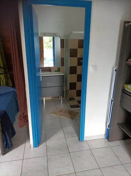 Bungalow charmant à Château Gaillard avec piscine partagée - Photo 3