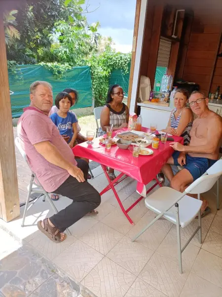 Bungalow charmant à Château Gaillard avec piscine partagée - Photo 8
