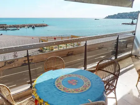 Appartement à Roquebrune Cap Martin, Grand studio avec terrasse proche centre et plages - L1075208