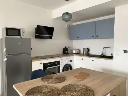 Bel appartement T2 avec terrasse privative et parking à Balaruc-les-Bains - Photo 3